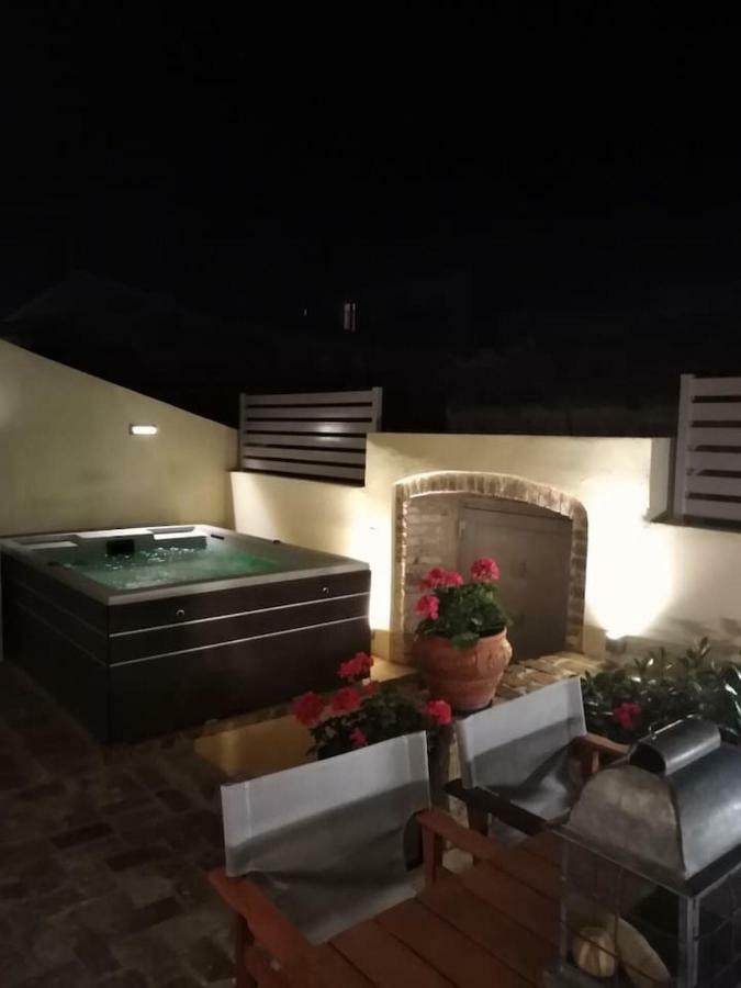 Anemomilos Jacuzzi Suite Corfu  Esterno foto