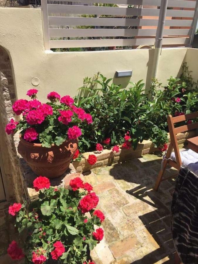 Anemomilos Jacuzzi Suite Corfu  Esterno foto